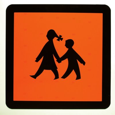 Schulbusschild / 600 x 600 mm retroreflektierend RA 1 / A, orange mit schwarzem Rand