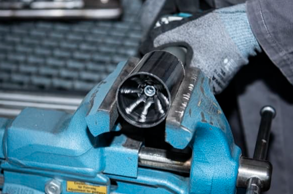 BPS 600 Z Pinselbürste mit Schaft, gezopfter Draht für Stahl, Edelstahl